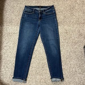 Women’s Judy blue slim fit stretchy jeans. Size 7/28